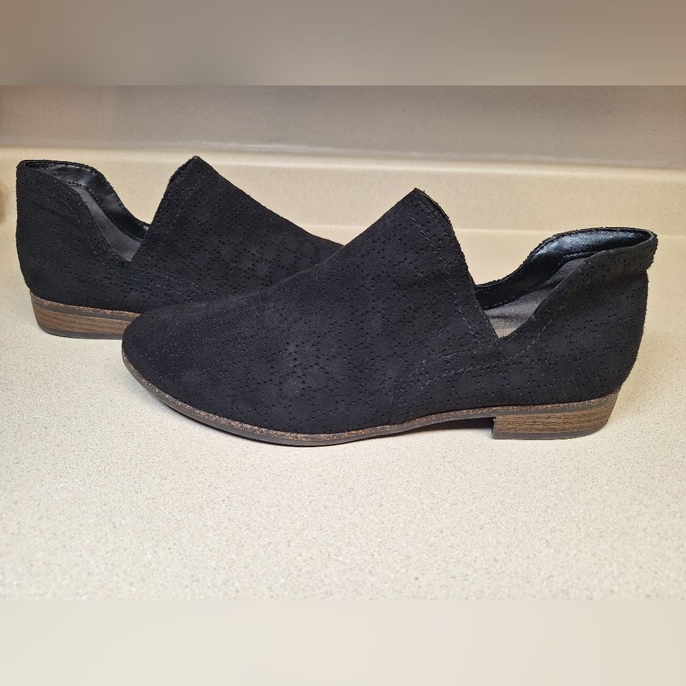 Dr. Scholl's Black Flats with Comfort and Style